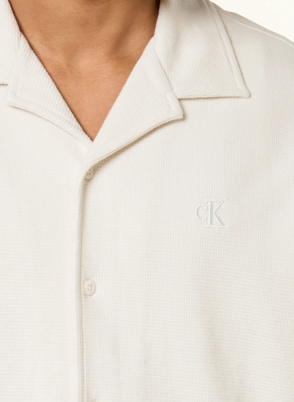 Conjunto Branco Waffle Camisa e Calção Calvin Klein