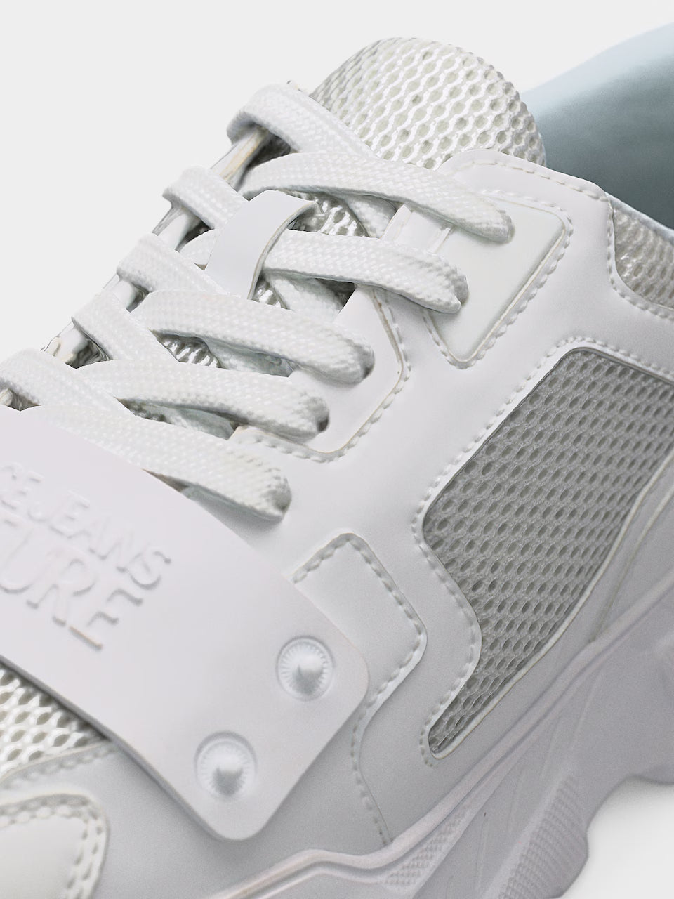 Sapatilhas Brancas Versace Jeans Couture SS26