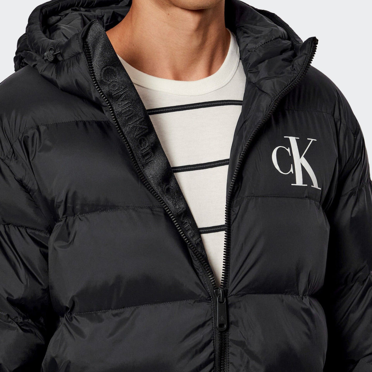 Casaco Preto Calvin Klein FW25 Calvin Klein