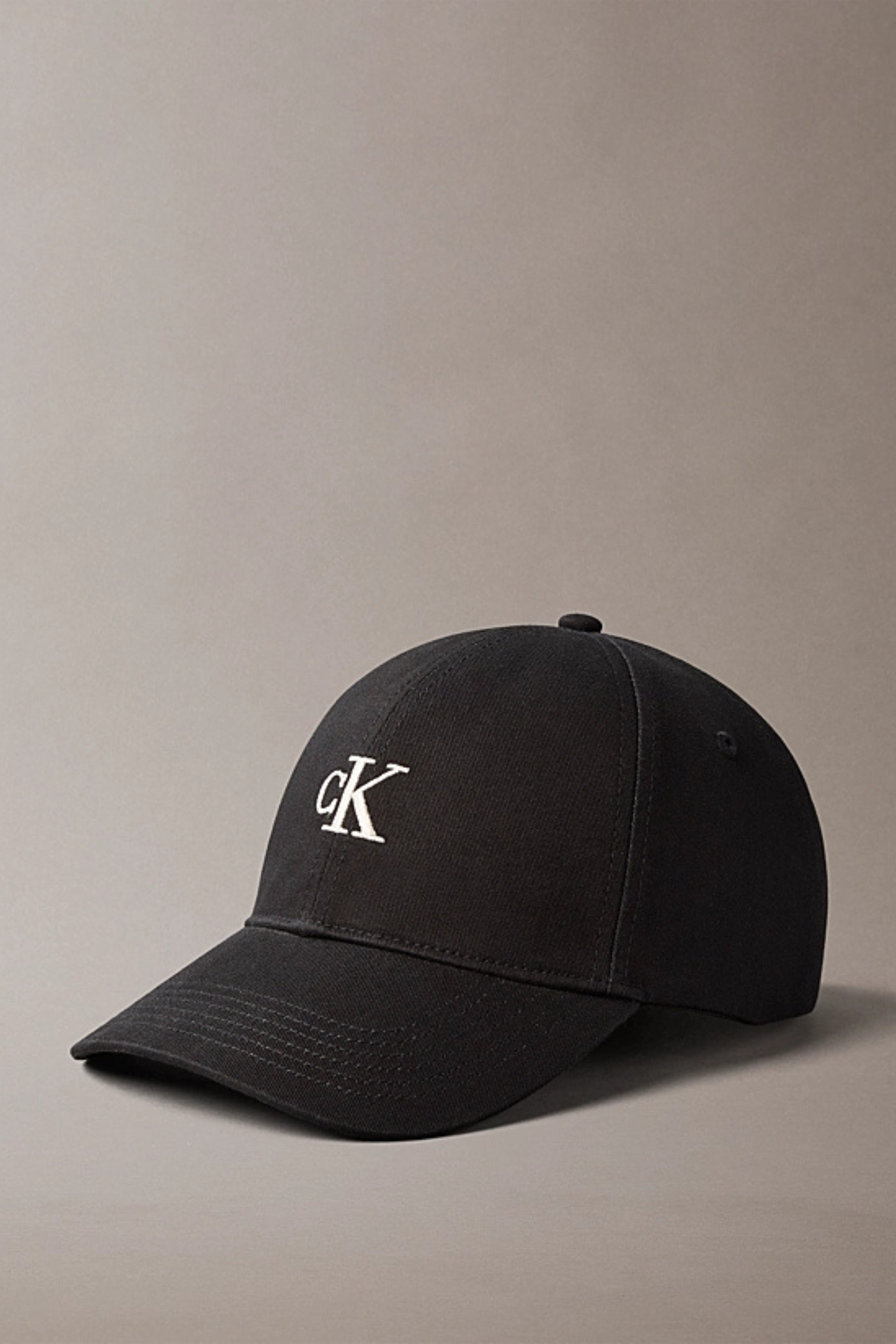 Chapéu Preto Calvin Klein SS26 Calvin Klein