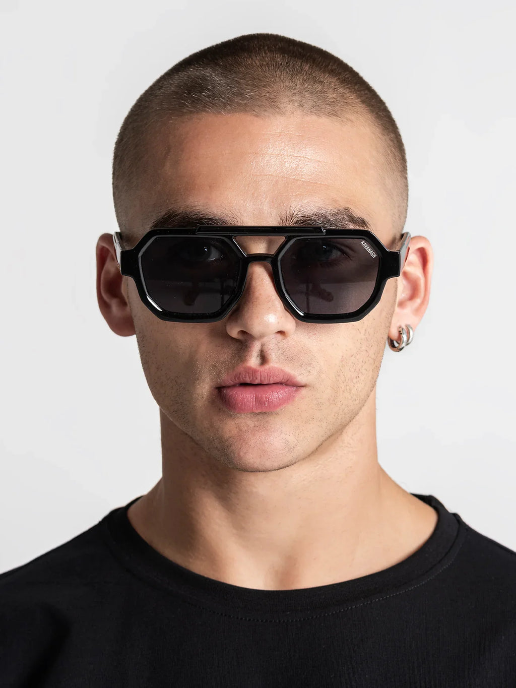 Óculos de Sol Pretos Gianni Kavanagh SS26