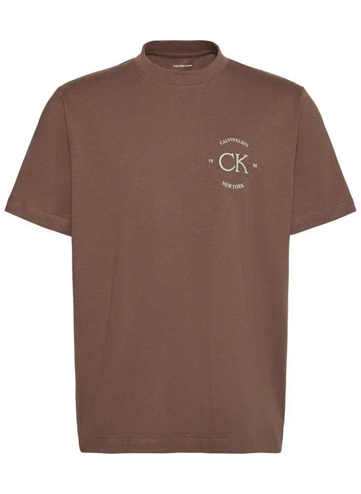 T-shirt Castanha Calvin Klein SS26