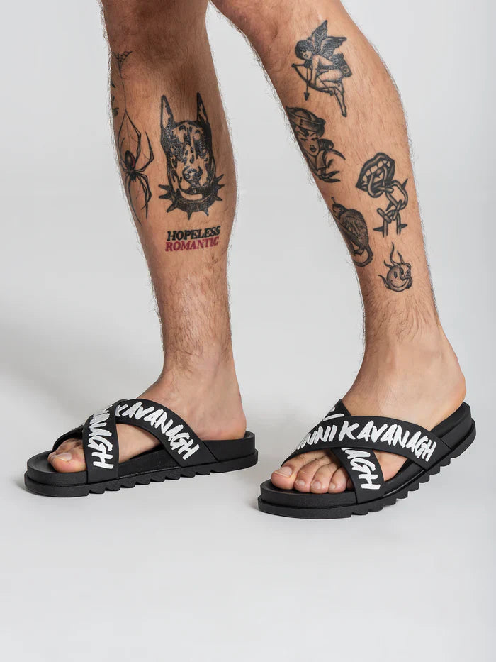 Chinelo Preto Gianni Kavanagh SS26