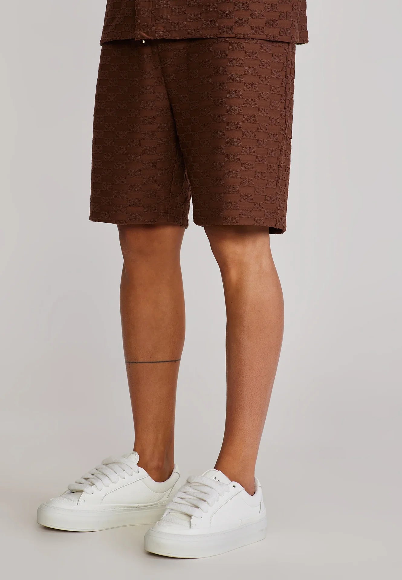 Conjunto Castanho SikSilk SS26