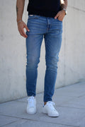 Calça de Ganga Intermédia Slim Taper