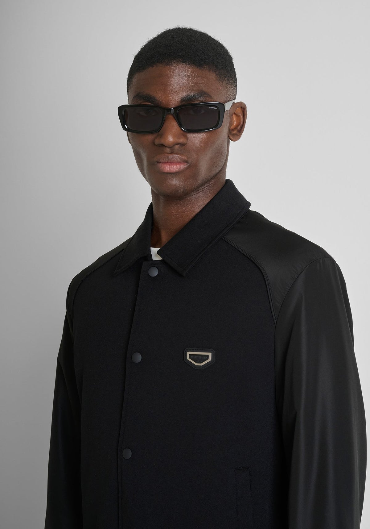 Casaco Camiseiro Preto Antony Morato SS26 Antony Morato