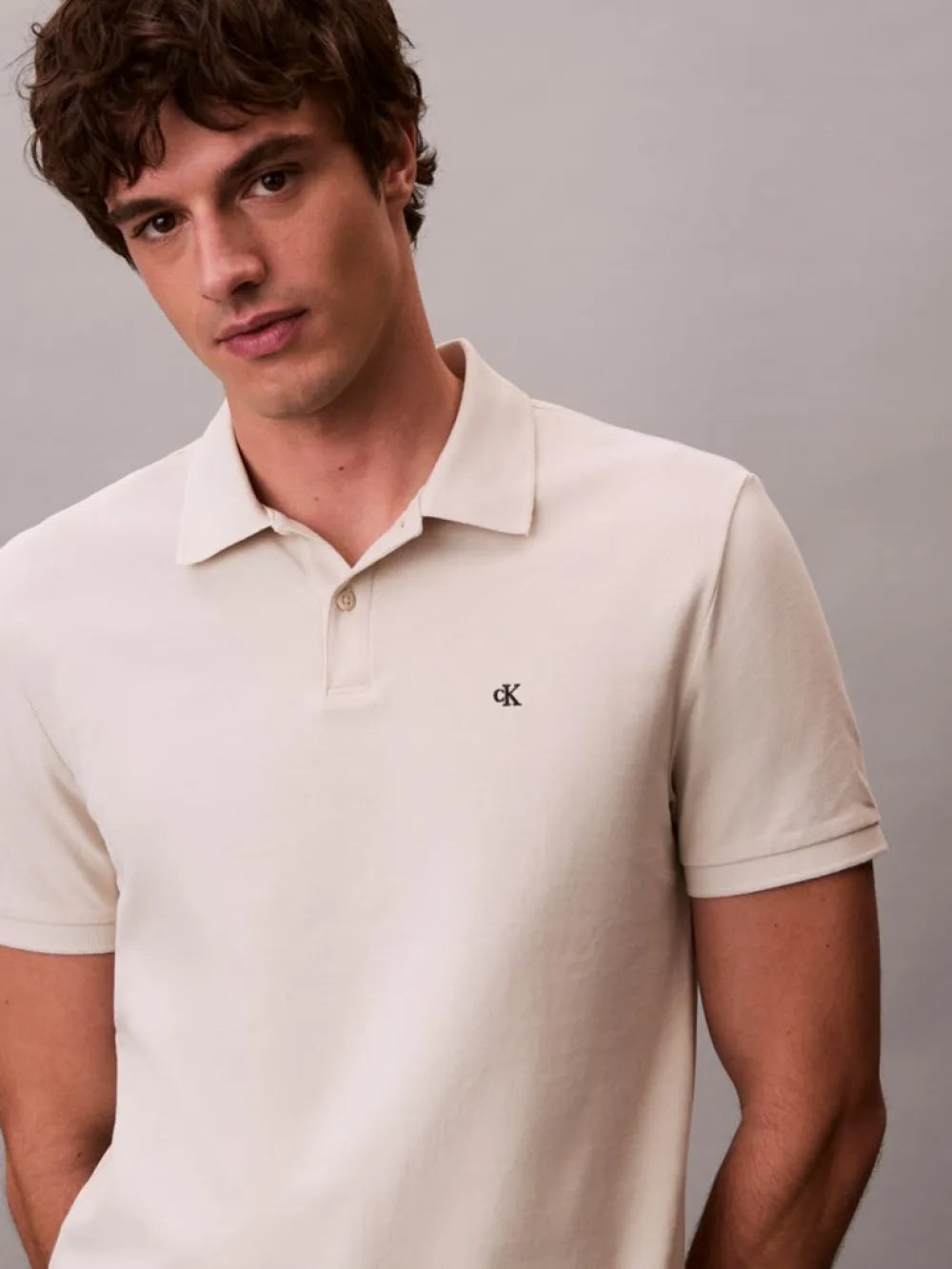 Polo Bege Calvin Klein SS26