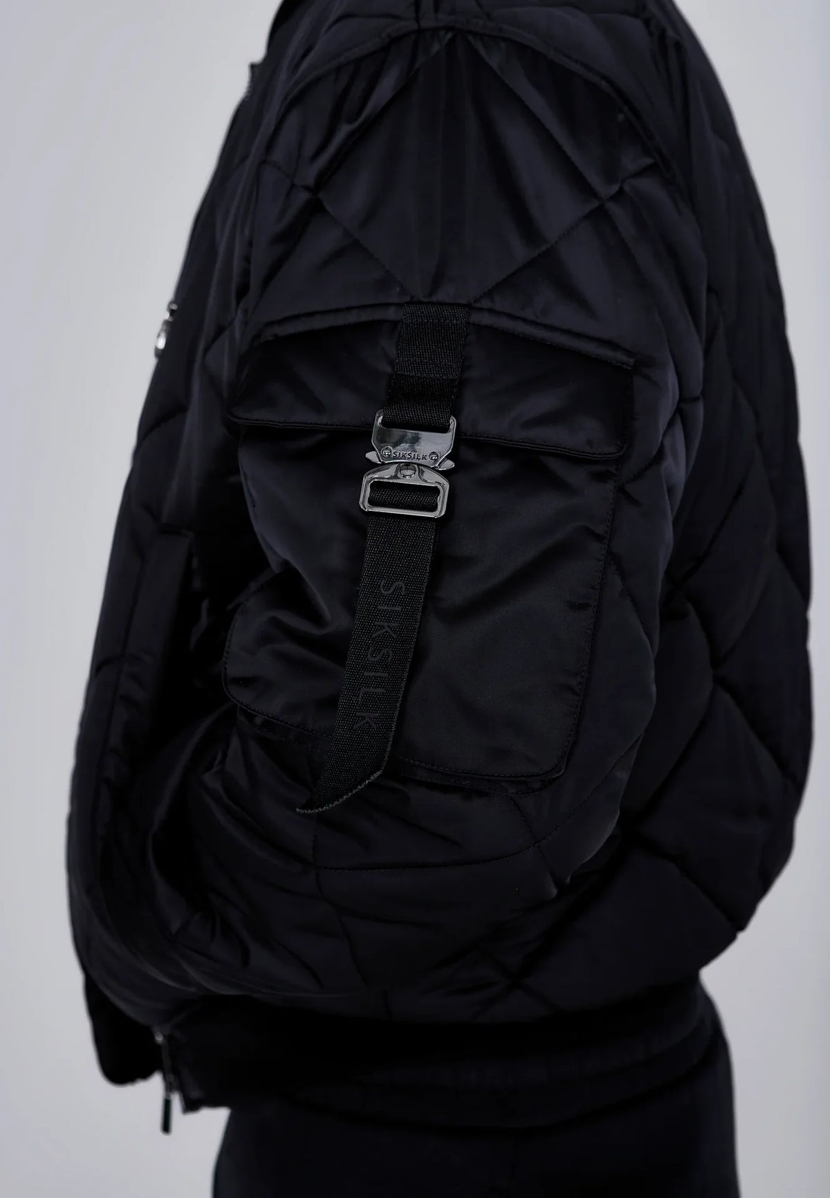Casaco Bomber Preto SikSilk FW25 SikSilk