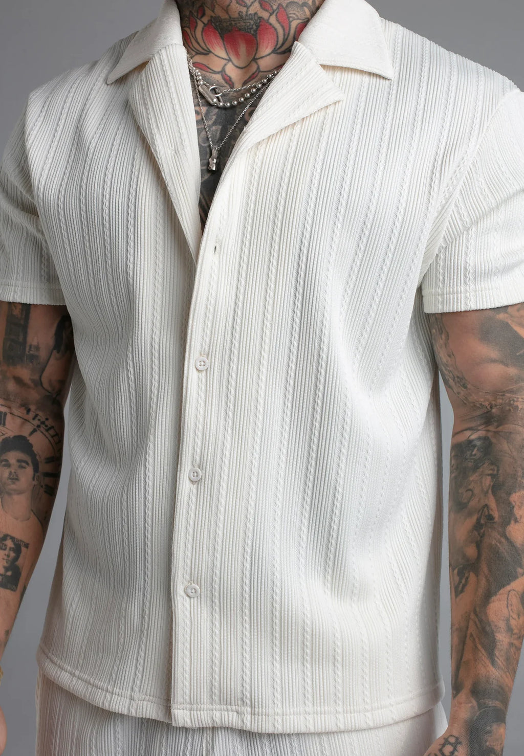 Camisa Branca em Tecido Texturizado