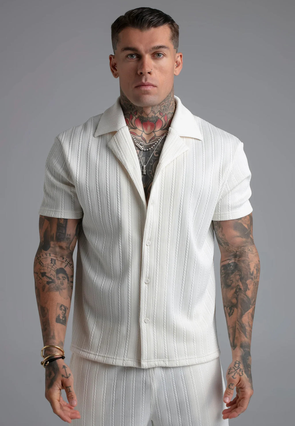 Camisa Branca em Tecido Texturizado