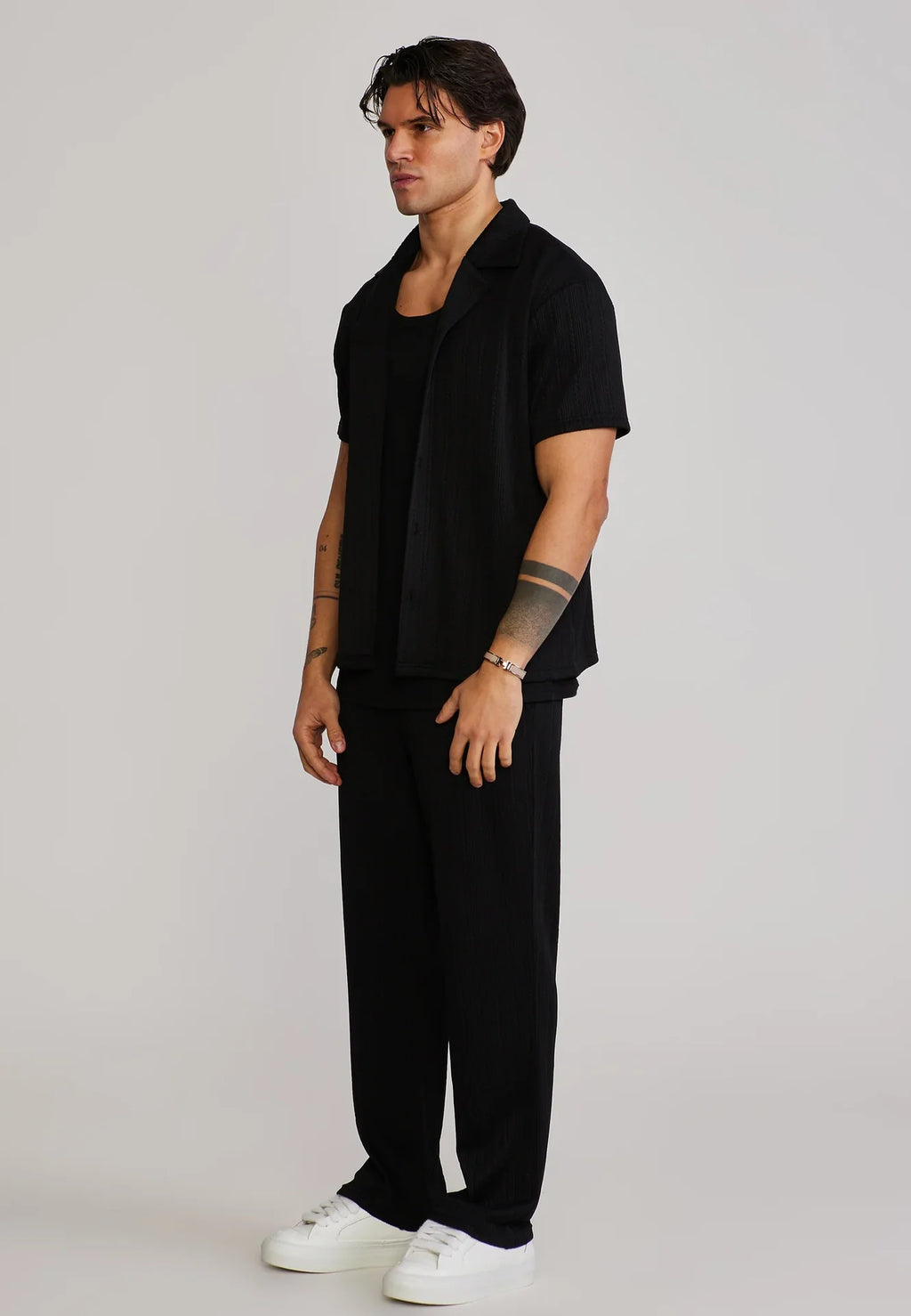 Camisa em Tecido Texturizado de Manga Curta Preta SikSilk