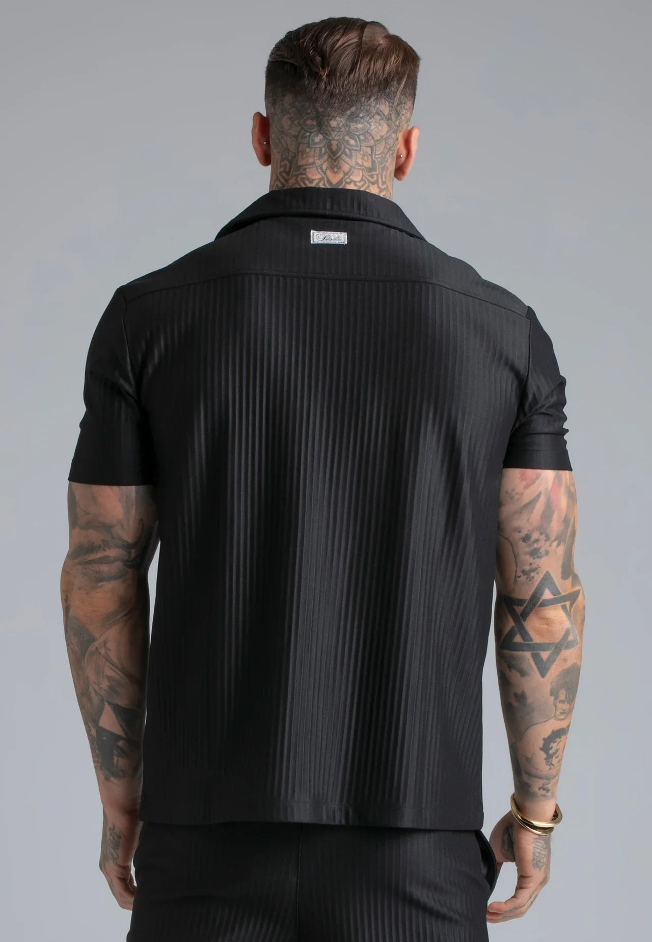 Camisa Preta SikSilk SS26