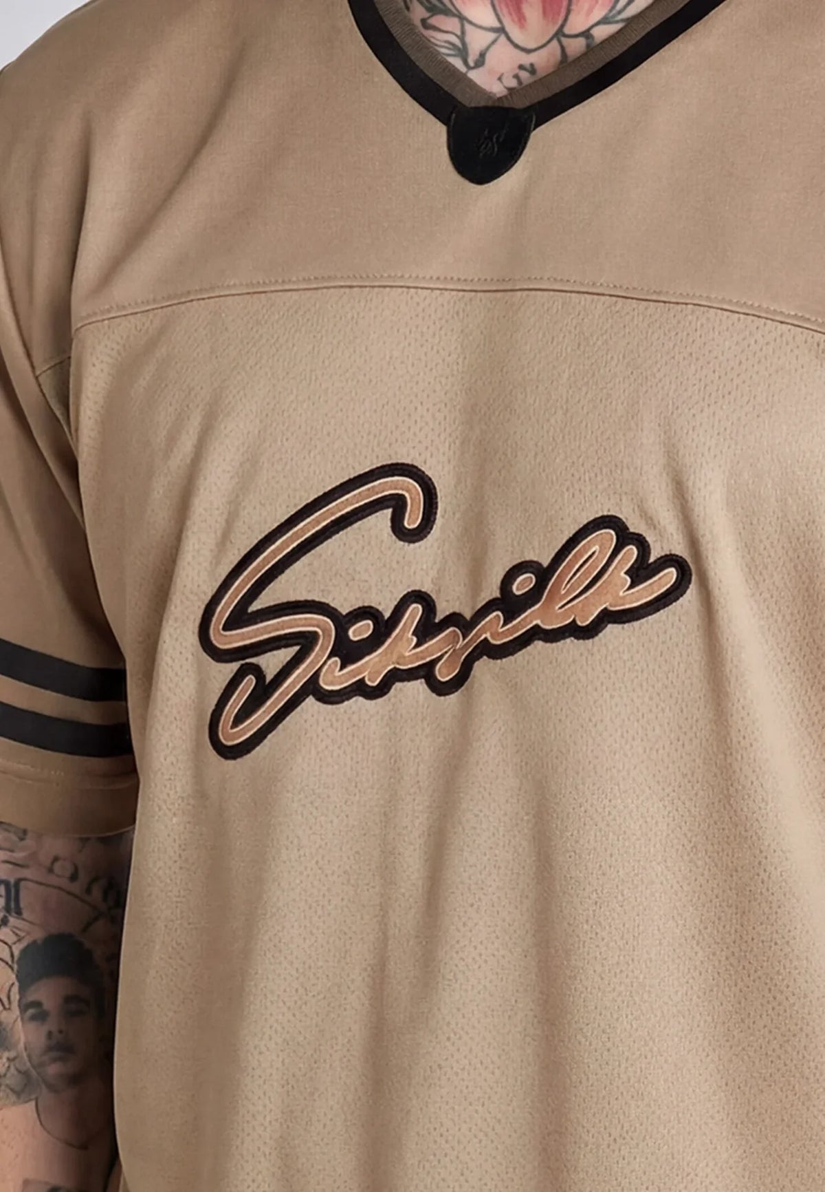 T-shirt Bege com Estampa Relaxed Fit SikSilk