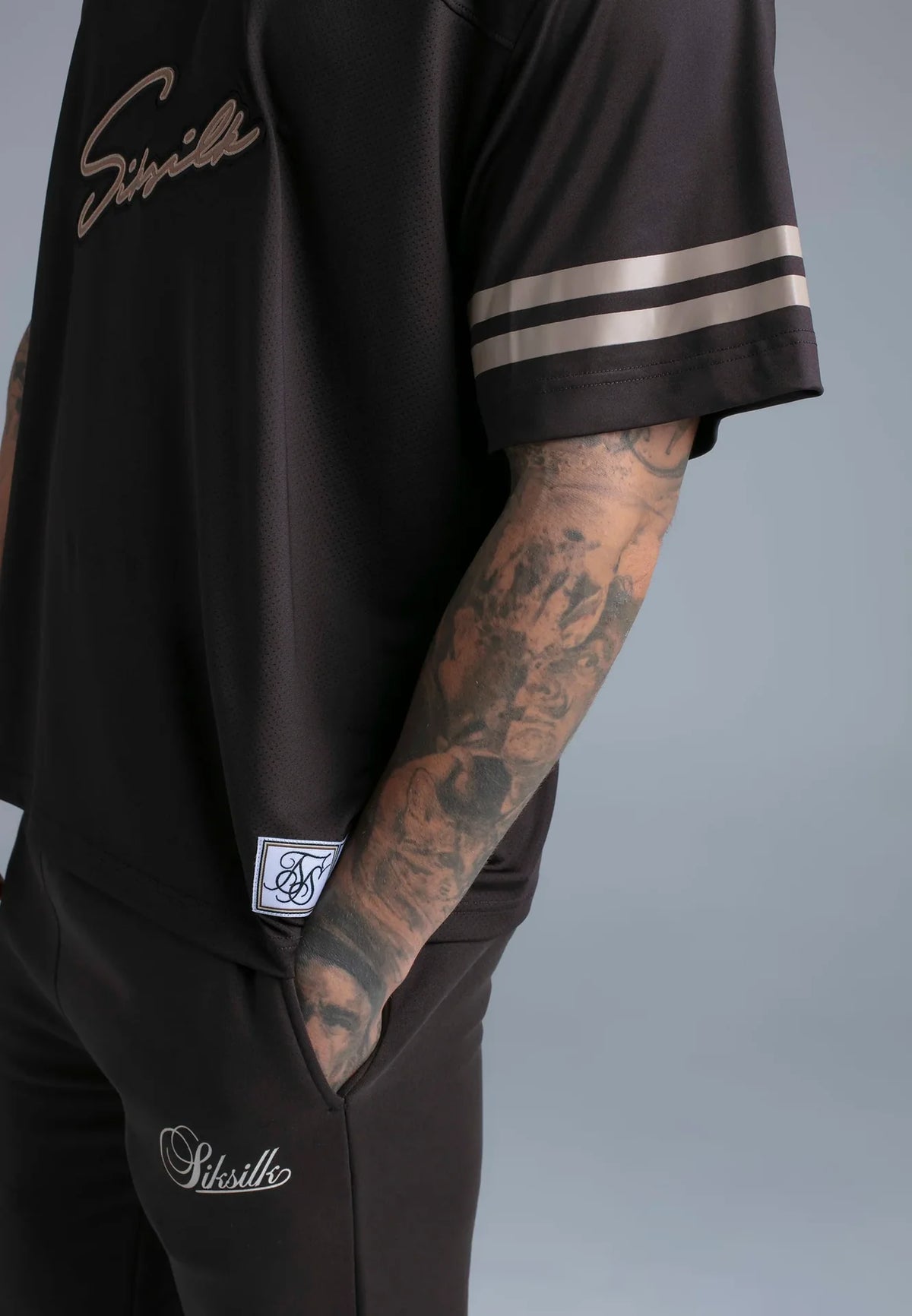 T-shirt Castanha com Estampa Relaxed Fit SikSilk