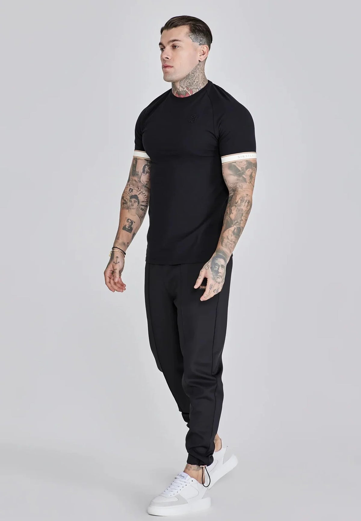 T-shirt Preta Tecido elástico SikSilk