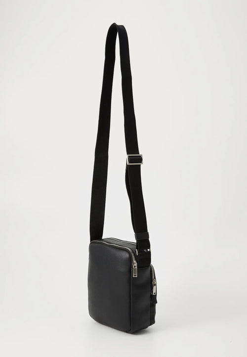 Bolsa Tira Colo Preta Calvin Klein Calvin Klein
