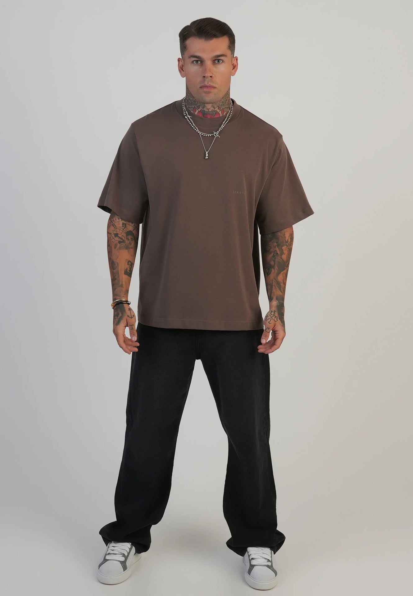 T-shirt castanha SikSilk