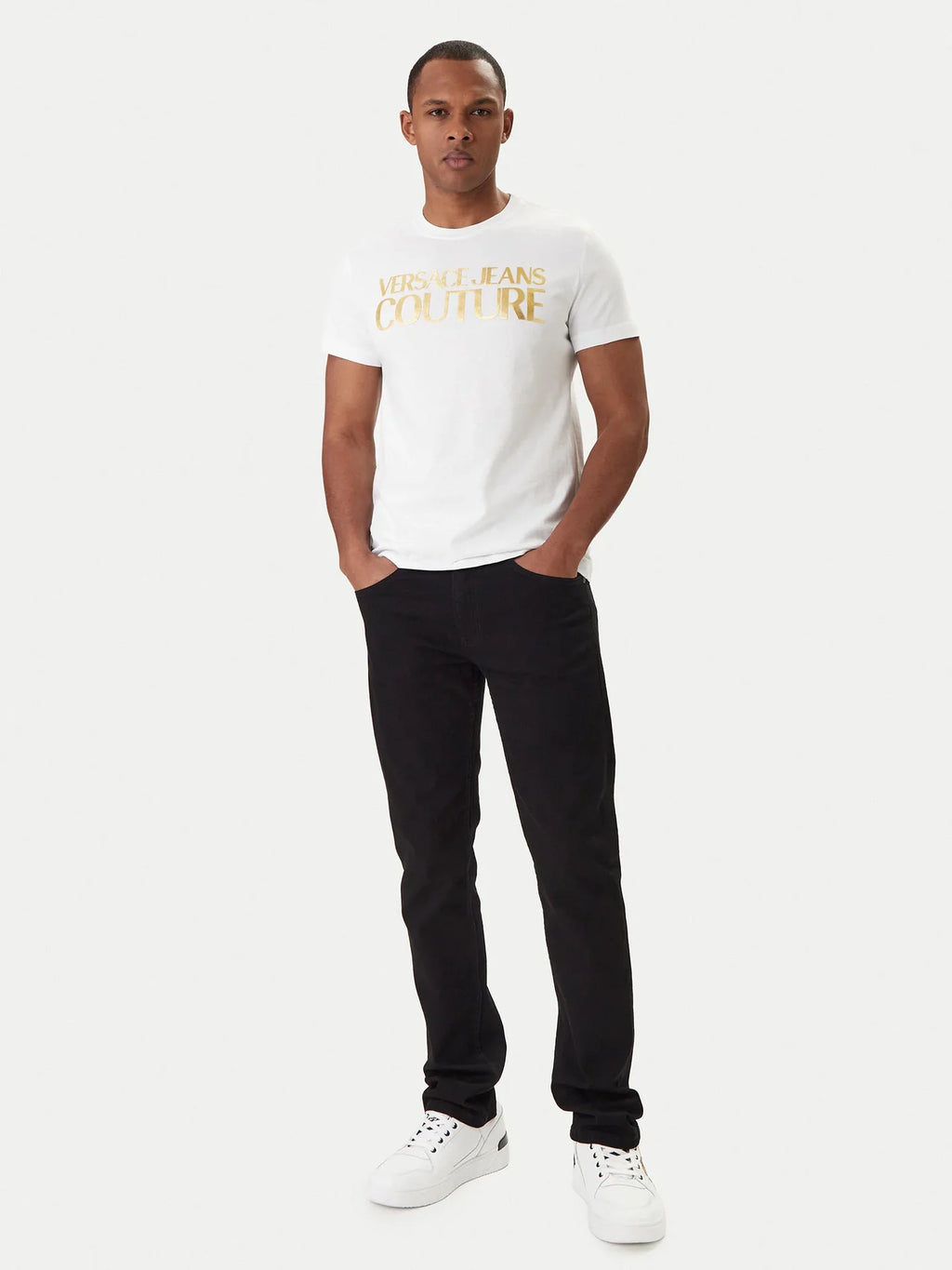 T-shirt Branca Logo Dourado Versace Jeans Couture